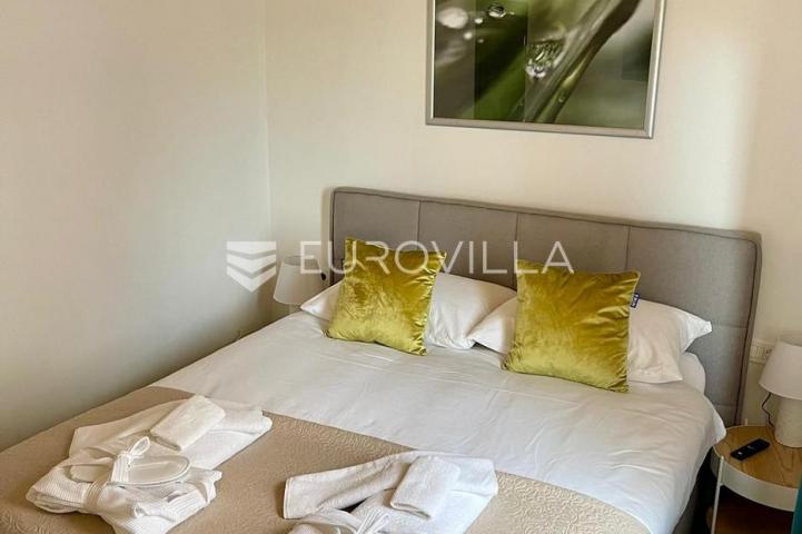 Ogulin, Zagorje, kuća 350 m², novouređena