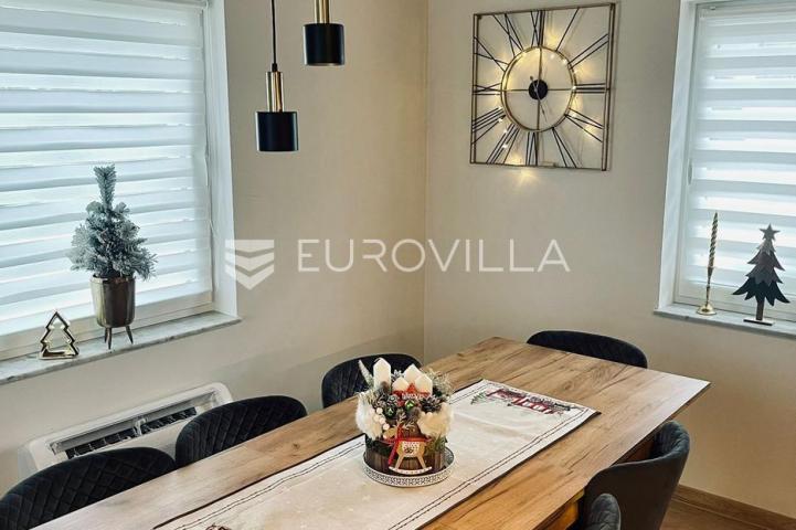 Ogulin, Zagorje, kuća 350 m², novouređena