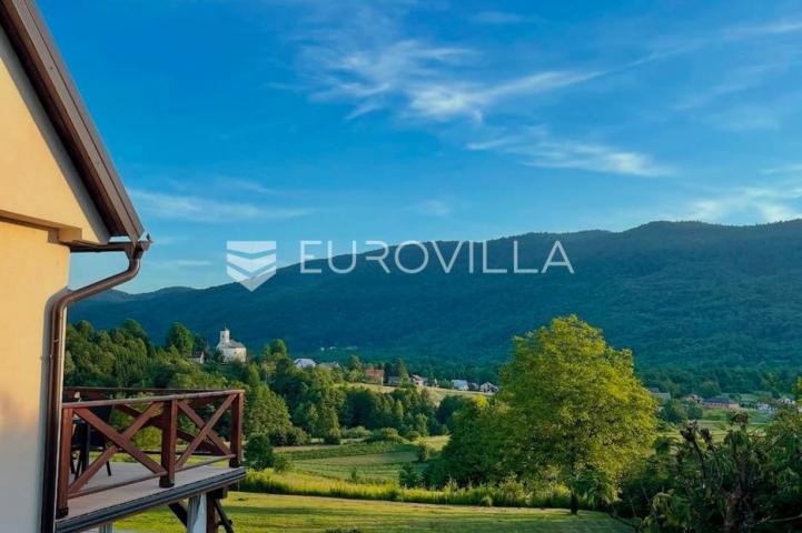Ogulin, Zagorje, kuća 350 m², novouređena