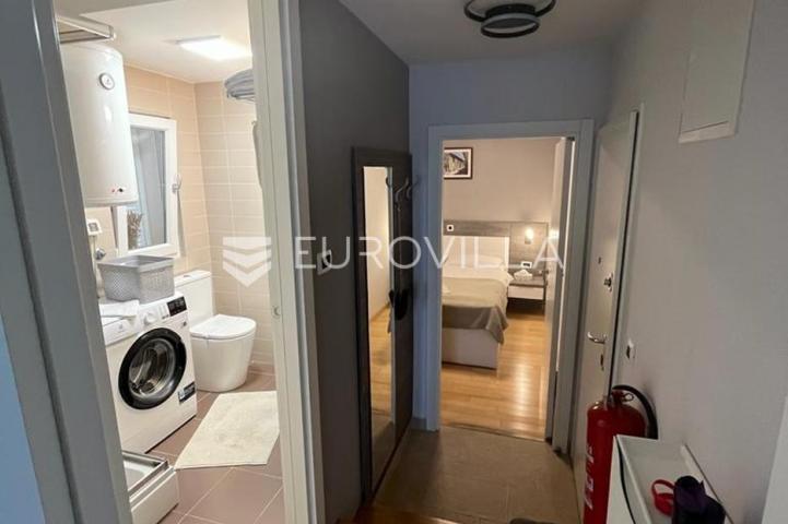 Zadar, Petrčane, moderan jednosoban stan, drugi red od mora, 47.95 m²