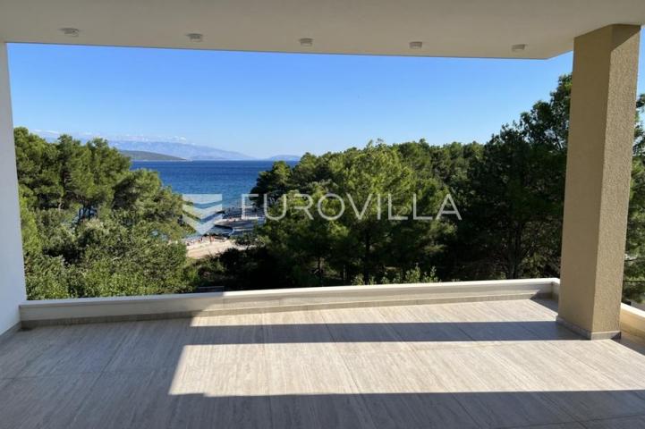 Krk, penthouse 100 m², prvi red do mora sa fantastičnim pogledom
