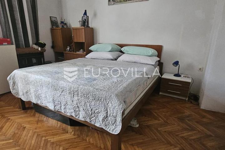 Rijeka, stan s potencijalom u centru grada – 104,90 m² na 1. katu