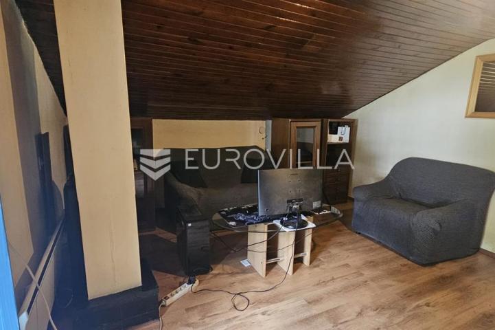 Rijeka, stan s potencijalom u centru grada – 104,90 m² na 1. katu