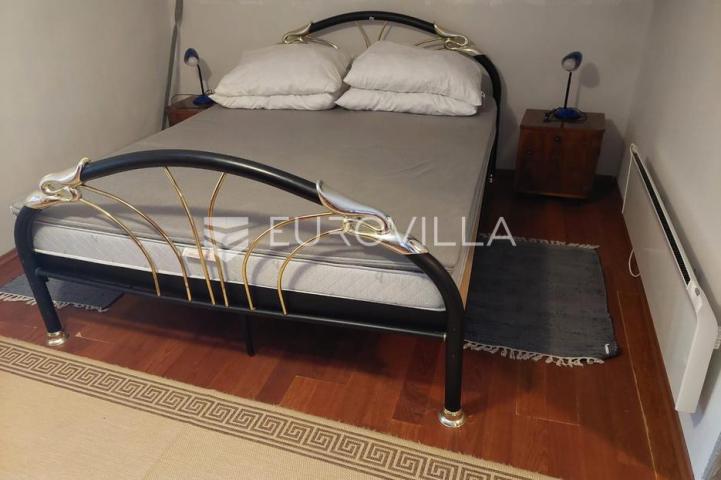 Rijeka, stan s potencijalom u centru grada – 104,90 m² na 1. katu