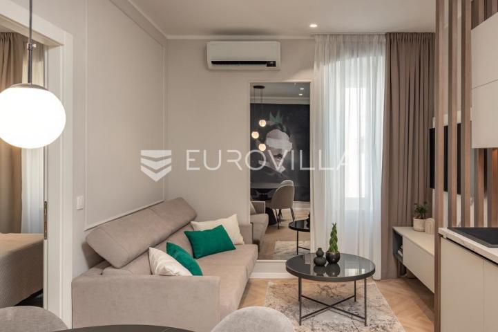 Rijeka, Centar, novouređen luksuzan stan 100 m² s tri apartmana