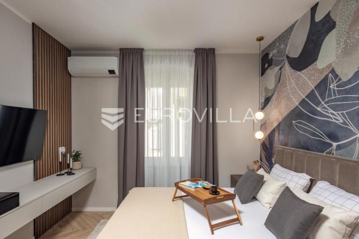 Rijeka, Centar, novouređen luksuzan stan 100 m² s tri apartmana
