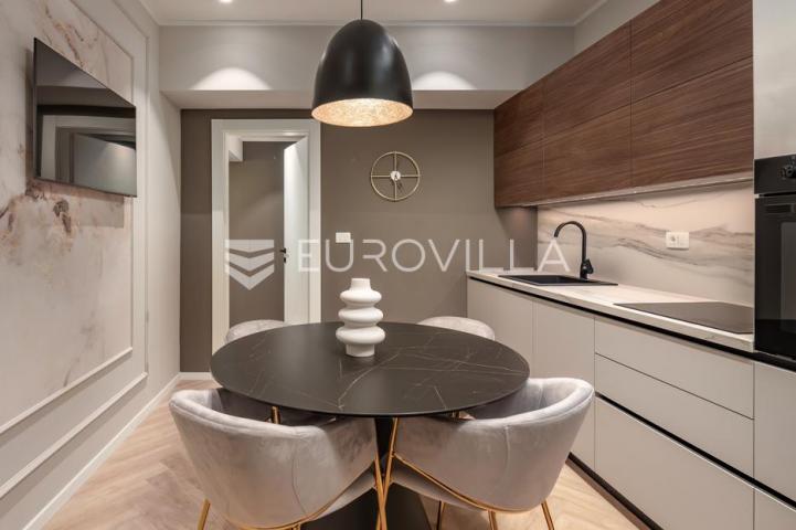 Rijeka, Centar, novouređen luksuzan stan 100 m² s tri apartmana