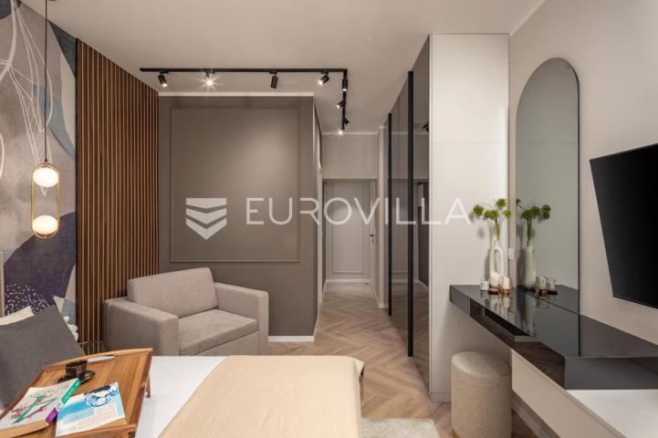 Rijeka, Centar, novouređen luksuzan stan 100 m² s tri apartmana