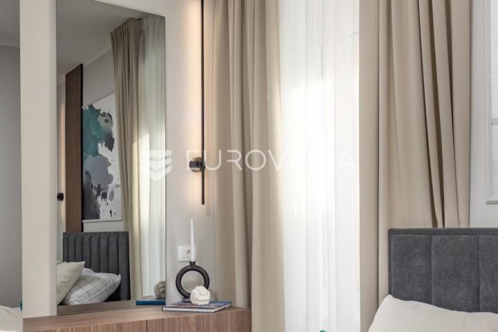 Rijeka, Centar, novouređen luksuzan stan 100 m² s tri apartmana