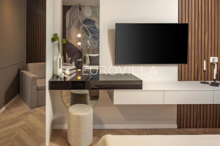 Rijeka, Centar, novouređen luksuzan stan 100 m² s tri apartmana