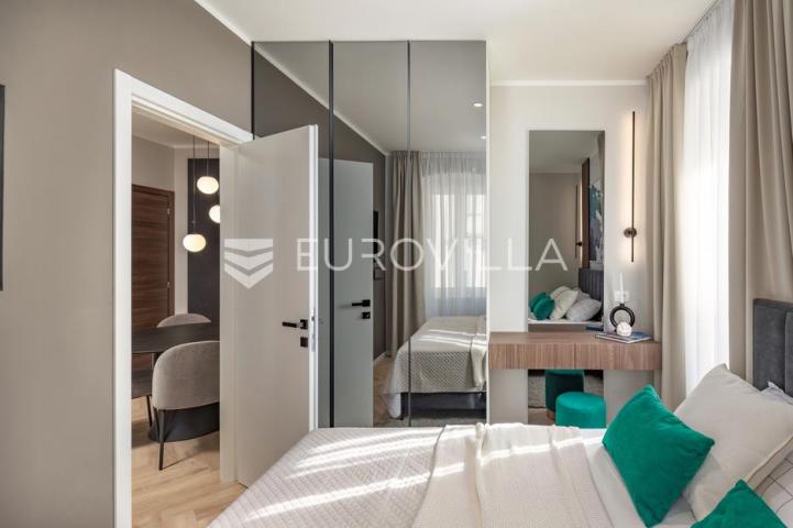 Rijeka, Centar, novouređen luksuzan stan 100 m² s tri apartmana