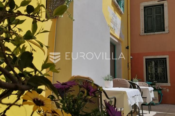 Istra, Rovinj, odlično uhodani restoran na top lokaciji