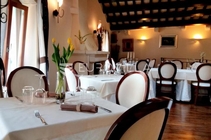 Istra, Rovinj, odlično uhodani restoran na top lokaciji