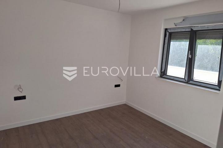 Zadar, Privlaka, penthouse s pogledom na more, 81,98 m²