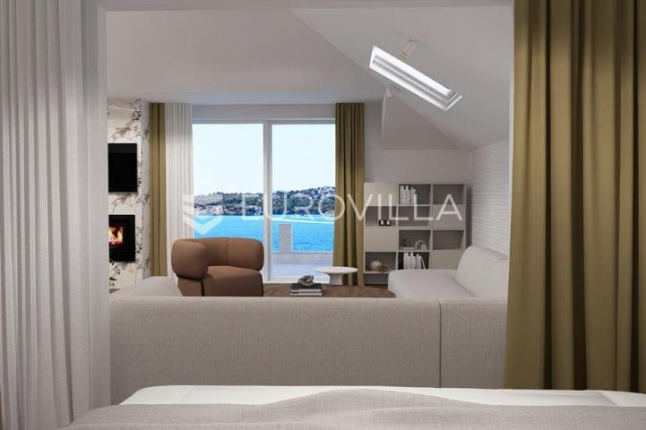Šibenik, plaža Banj, prekrasan trosoban stan s pogledom na more, 128,30 m²