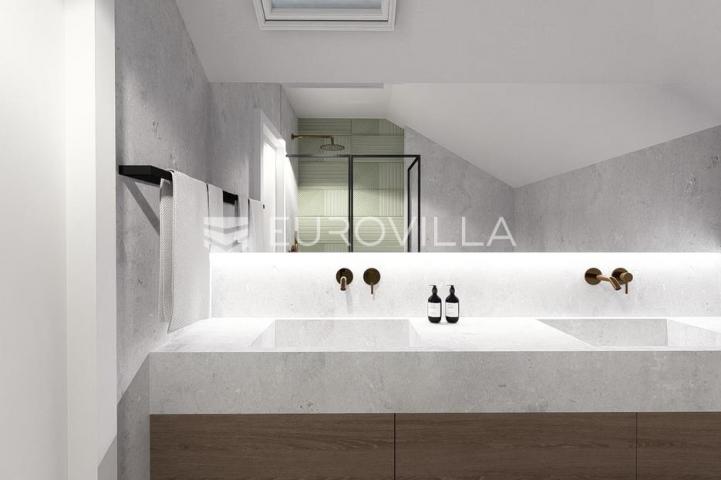 Šibenik, plaža Banj, prekrasan trosoban stan s pogledom na more, 128,30 m²