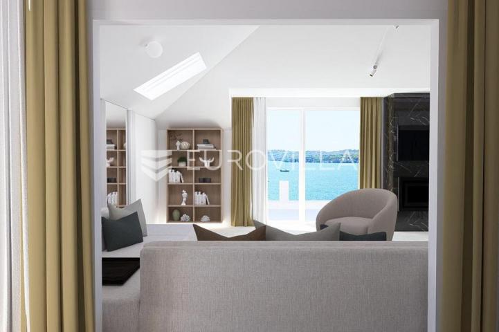 Šibenik, plaža Banj, prekrasan trosoban stan s pogledom na more, 128,30 m²