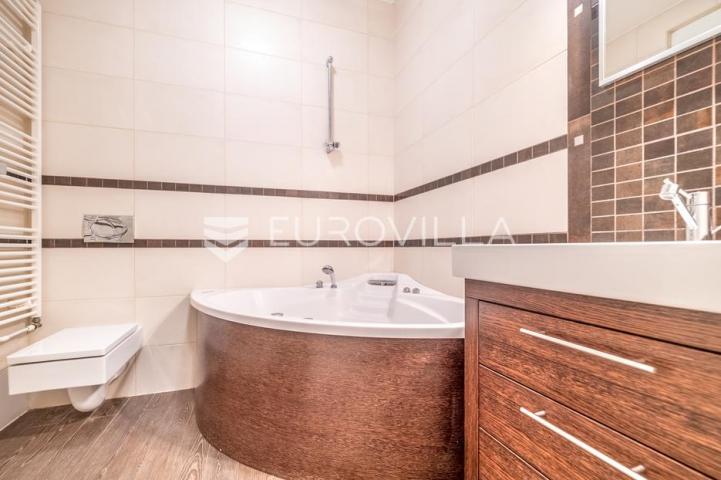 Zagreb, Šestine, odličan četverosoban stan NKP 160 m2 s 2 garaže
