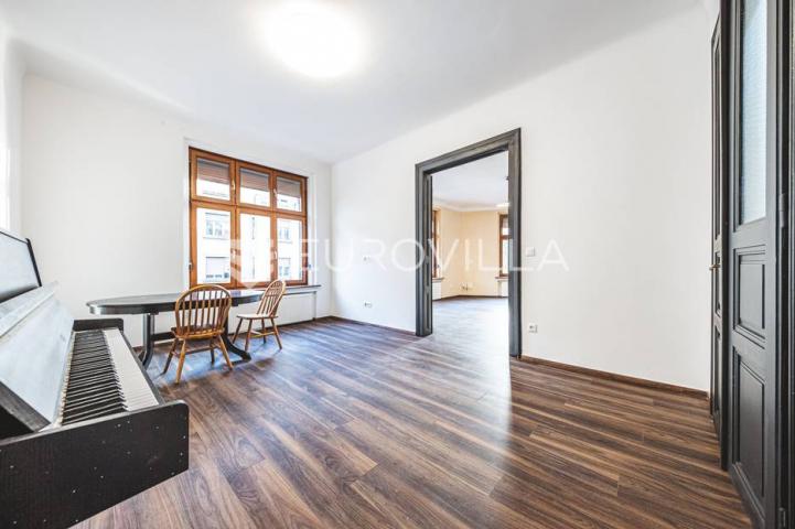 Zagreb, Donji Grad, Savska, prekrasan troiposoban stan 115 m2