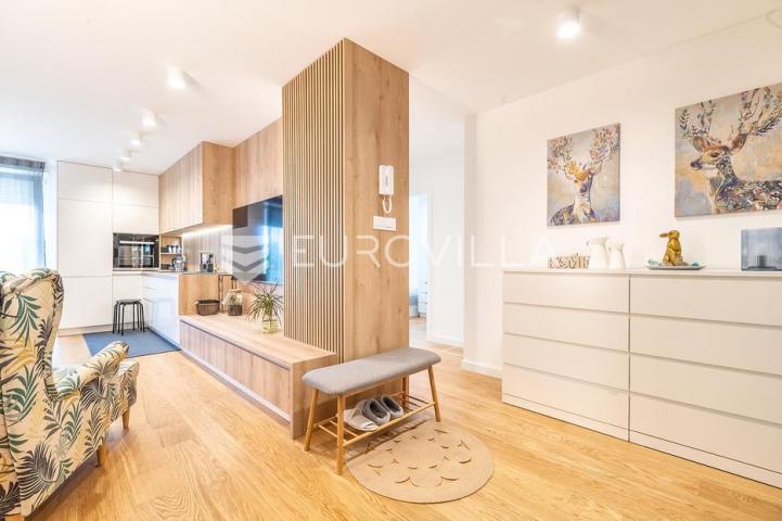 Zagreb, Trnje, četverosoban stan 75 m²