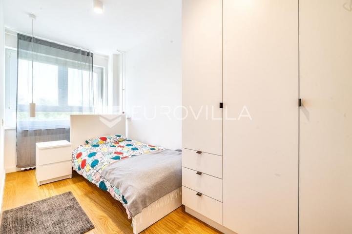 Zagreb, Trnje, četverosoban stan 75 m²