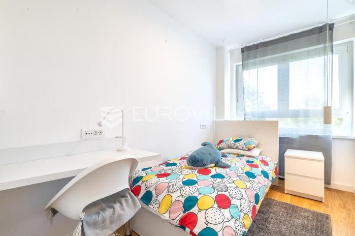 Zagreb, Trnje, četverosoban stan 75 m²