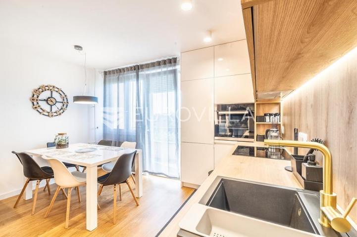 Zagreb, Trnje, četverosoban stan 75 m²