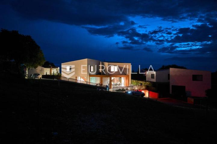 Istra, Poreč, moderna kuća s bazenom 