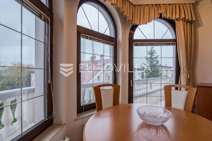 Zagreb, Maksimir, prekrasna obiteljska kuća na zemljištu 1450 m²