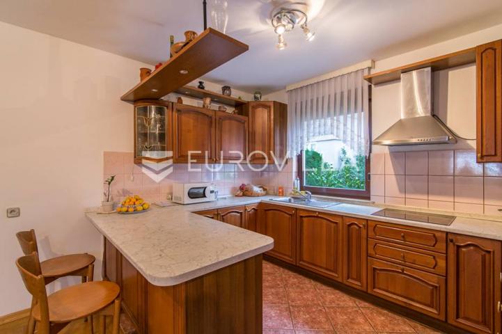 Zagreb, Maksimir, prekrasna obiteljska kuća na zemljištu 1450 m²