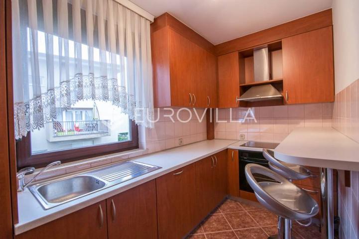 Zagreb, Maksimir, prekrasna obiteljska kuća na zemljištu 1450 m²
