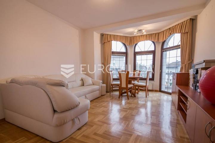 Zagreb, Maksimir, prekrasna obiteljska kuća na zemljištu 1450 m²