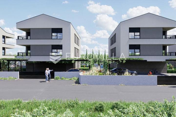 Istra, Fažana, luksuzan četverosoban stan 115.23 m², vrt 271.37 m², 1.2km od mora, zatvoreni komplek