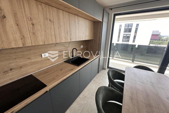 Istra, Medulin, odličan trosoban stan s POGLEDOM NA MORE, 62.73 m²
