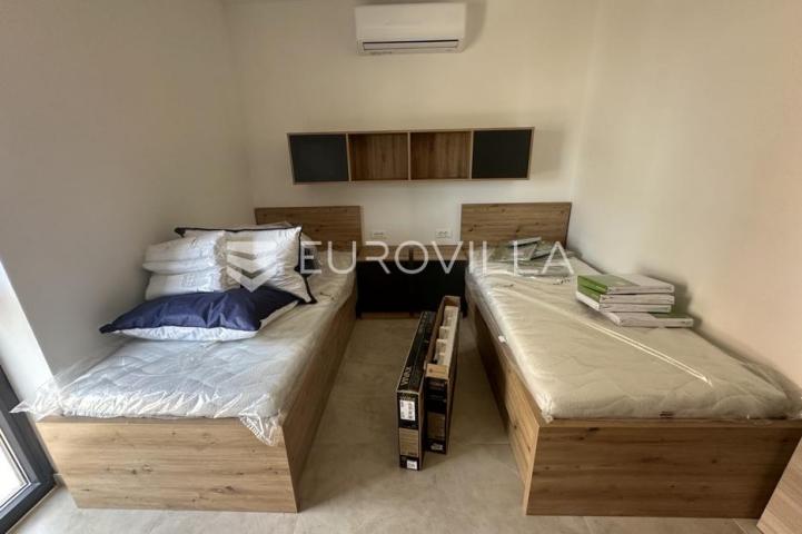 Istra, Medulin, odličan trosoban stan s POGLEDOM NA MORE, 62.73 m²