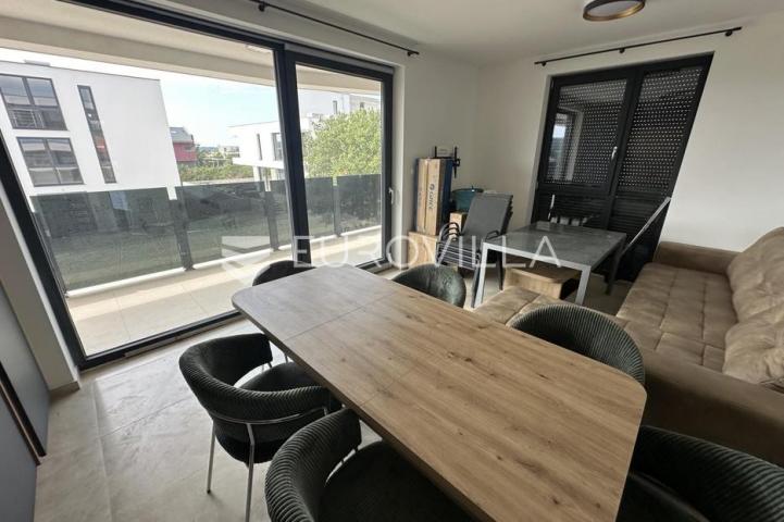 Istra, Medulin, odličan trosoban stan s POGLEDOM NA MORE, 62.73 m²
