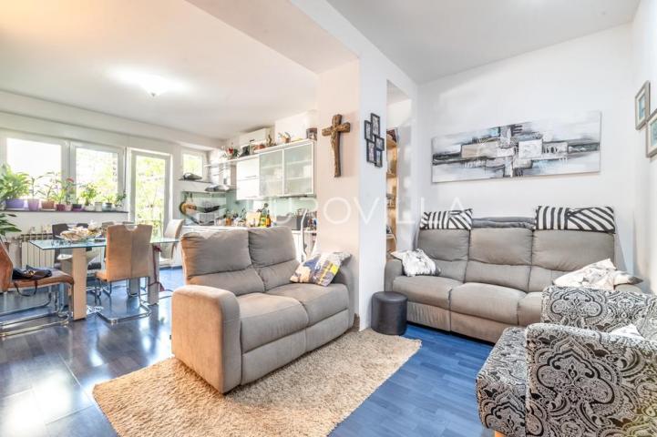 Zagreb, Centar, Domagojeva ulica, četverosoban stan 71 m2