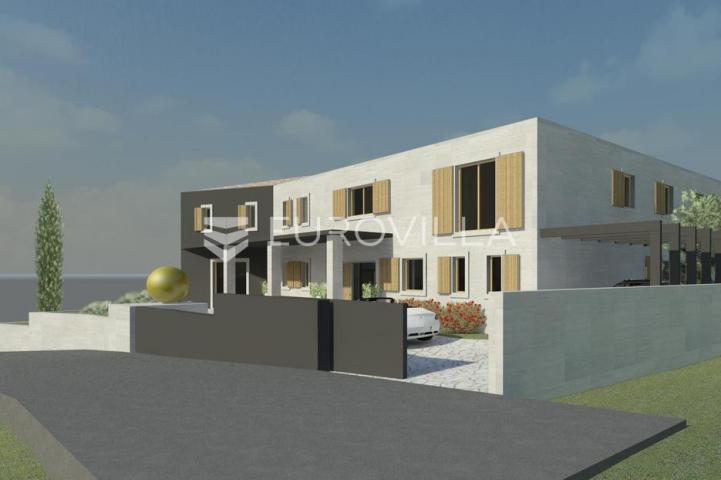 Istra, Buje, atraktivno zemljište 3906m2 od čega 1045m2 građevinsko - otvoreni pogled na more