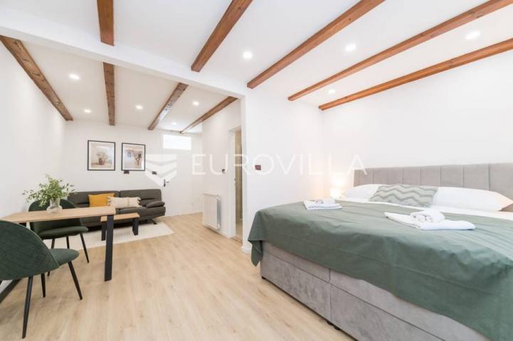 Istra, Umag, novouređeni aparthotel u blizini mora, 400m2