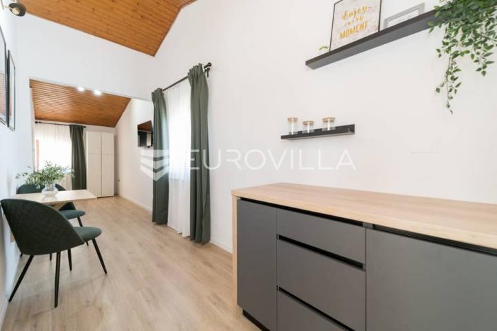 Istra, Umag, novouređeni aparthotel u blizini mora, 400m2