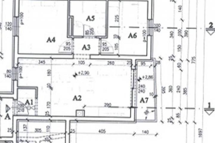 Pula, trosoban stan u  širem centru grada, NKP 53,53 m2