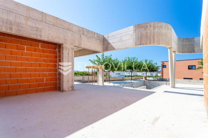Vodice, prekrasna i prostrana vila s bazenom, 730,25 m²