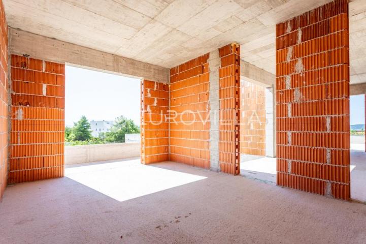 Vodice, prekrasna i prostrana vila s bazenom, 730,25 m²