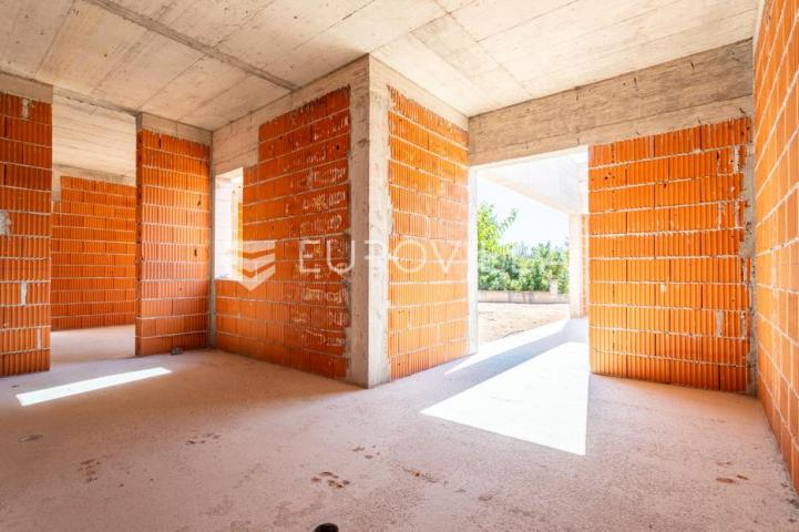 Vodice, prekrasna i prostrana vila s bazenom, 730,25 m²