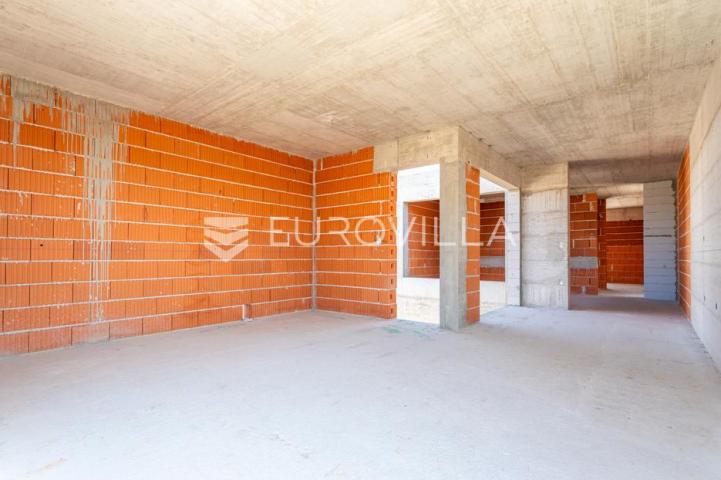 Vodice, prekrasna i prostrana vila s bazenom, 730,25 m²