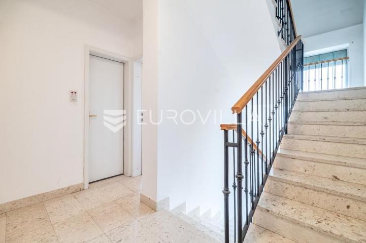 Zagreb, Gračani, prekrasna kuća 270 m2 na odličnoj lokaciji, 2 GPM