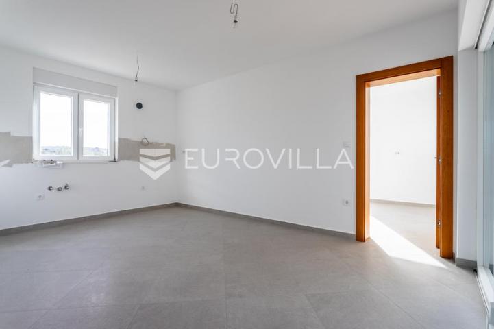 Primošten, moderan stan, 146,9 m²