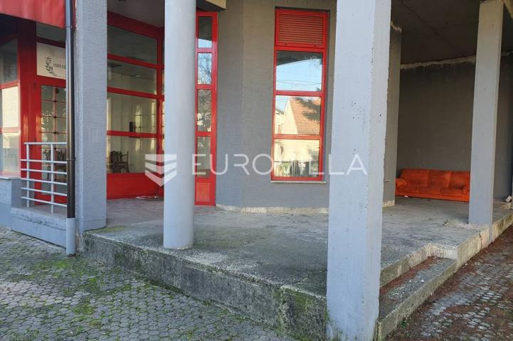 Sesvete stambeno poslovna kuća 290 m2 na zemljištu od 616 m2