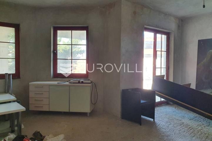 Sesvete stambeno poslovna kuća 290 m2 na zemljištu od 616 m2