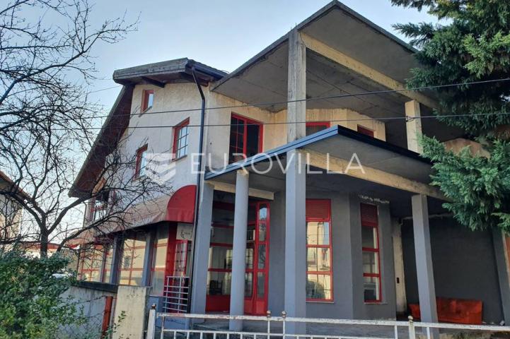 Sesvete stambeno poslovna kuća 290 m2 na zemljištu od 616 m2